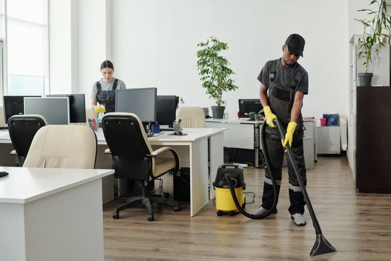 Office-Cleaning-2-scaled